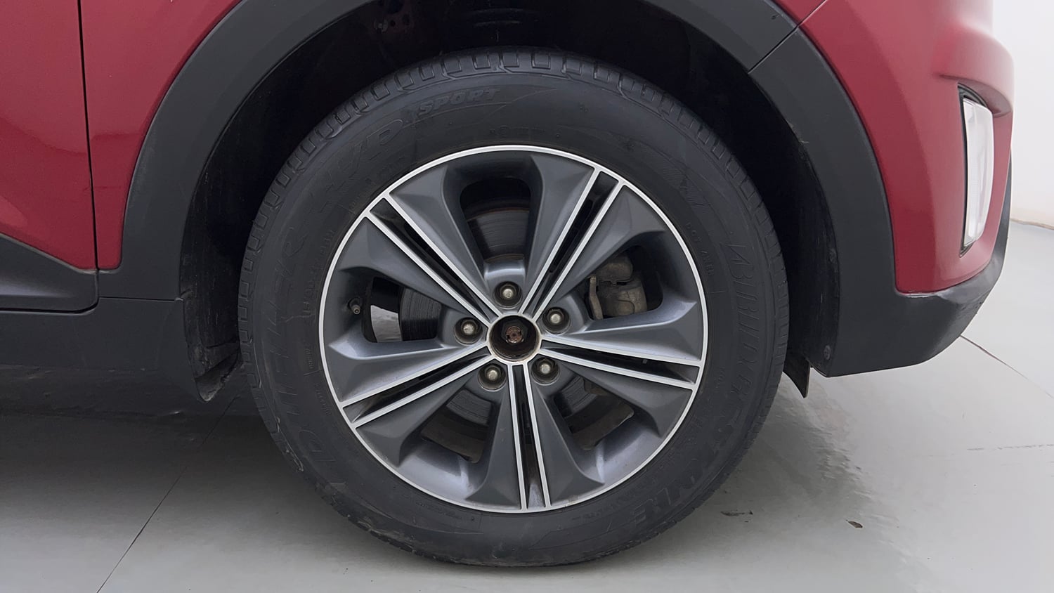 Used 2016 Hyundai Creta [2015-2018] 1.6 SX Plus Auto Petrol Petrol Automatic tyres RIGHT FRONT TYRE RIM VIEW