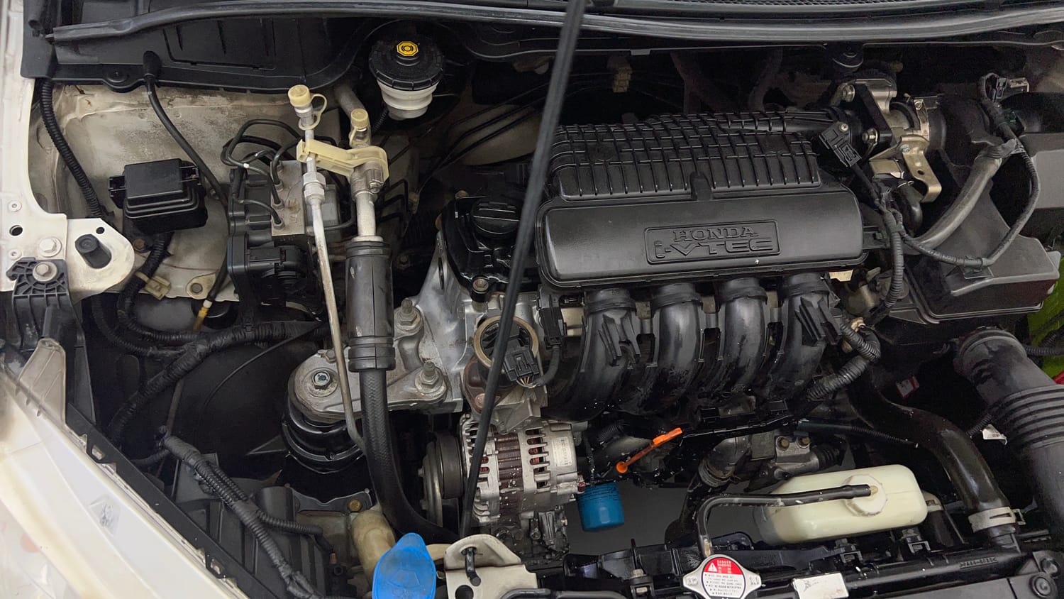 Used 2014 Honda City VX Petrol Manual engine ENGINE RIGHT SIDE VIEW