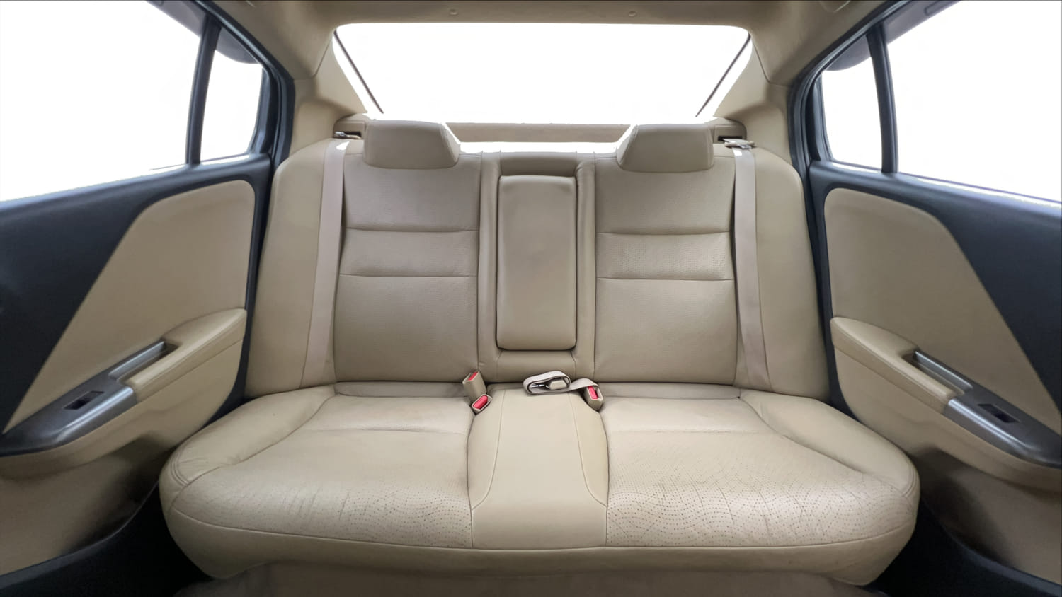 Used 2014 Honda City VX Petrol Manual interior REAR SEAT CONDITION VIEW