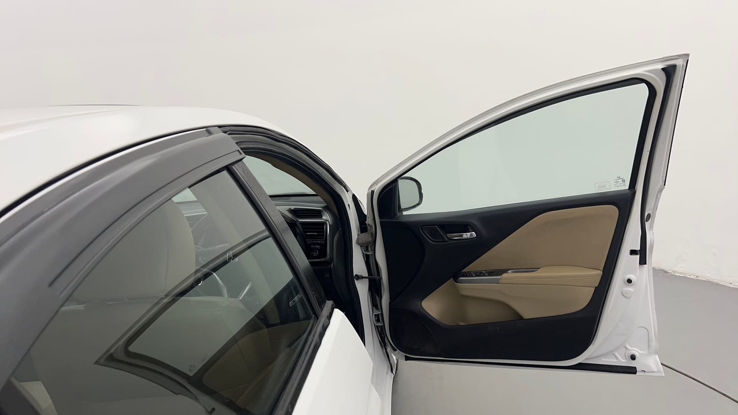 Used 2014 Honda City VX Petrol Manual interior RIGHT FRONT DOOR OPEN VIEW