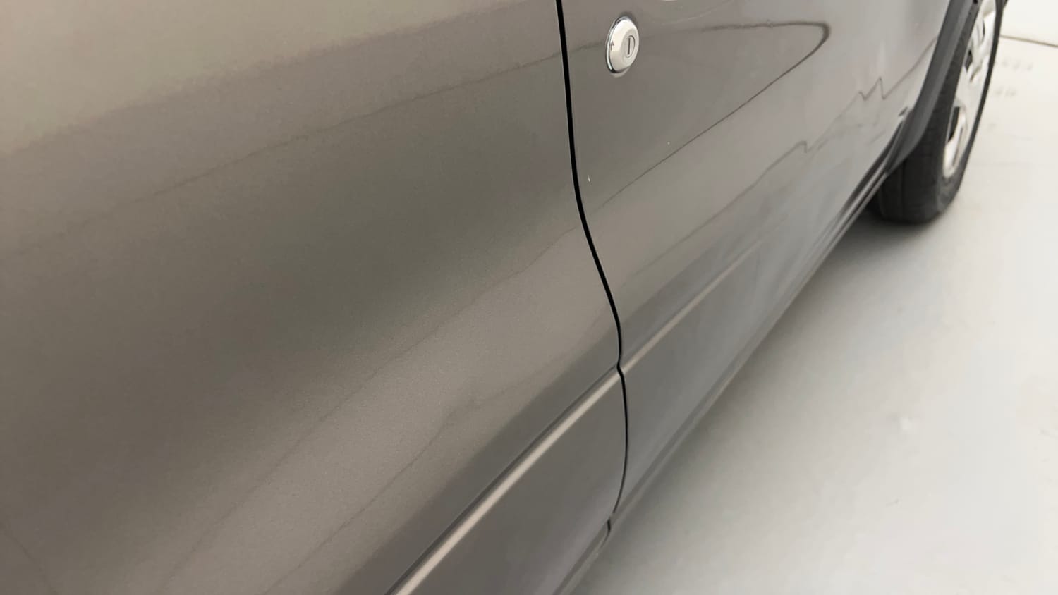Used 2016 Renault Kwid RXL Petrol Manual dents MINOR SCRATCH