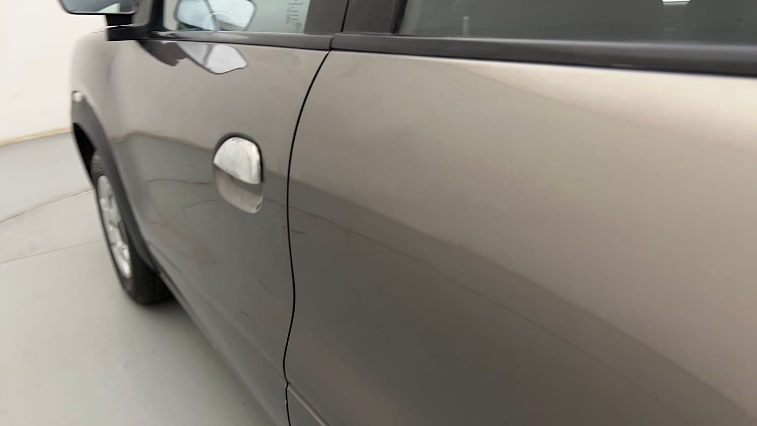 Used 2016 Renault Kwid RXL Petrol Manual dents MINOR DENT