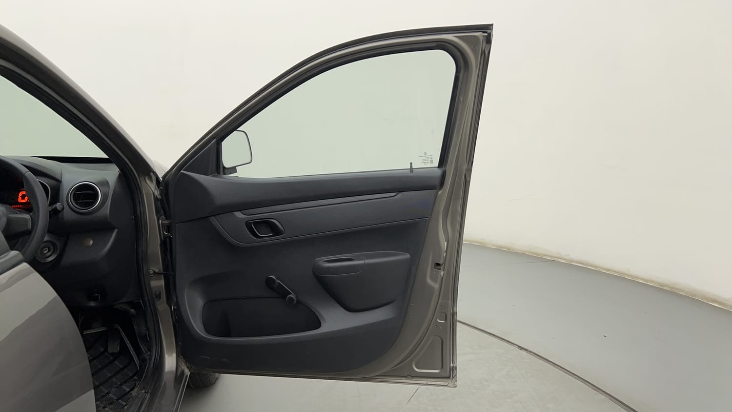 Used 2016 Renault Kwid RXL Petrol Manual interior RIGHT FRONT DOOR OPEN VIEW