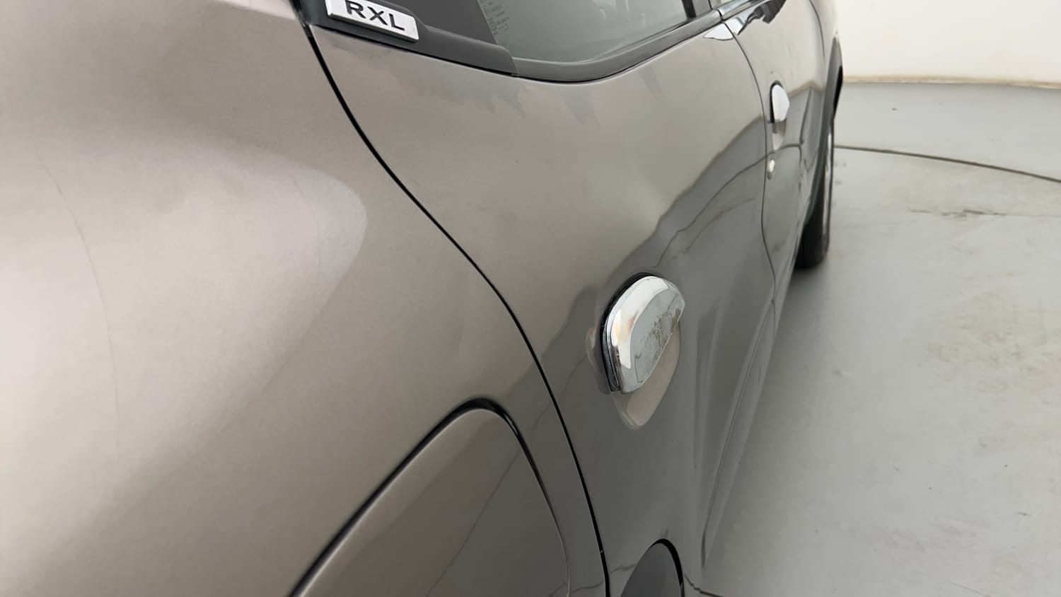 Used 2016 Renault Kwid RXL Petrol Manual dents MINOR DENT