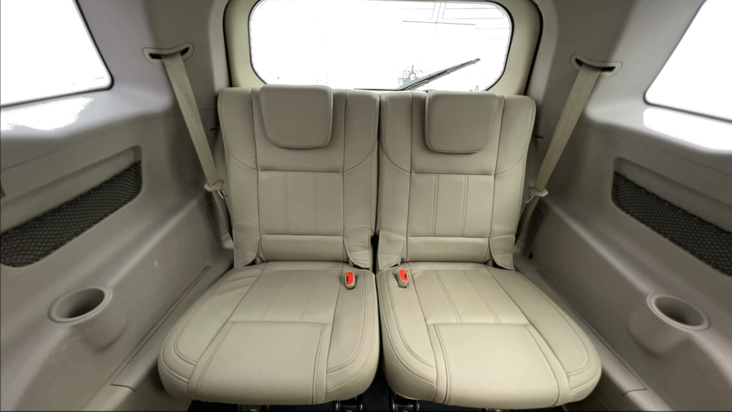 Used 2017 Mahindra XUV500 W8 AT Diesel Automatic interior THIRD ROW SEAT