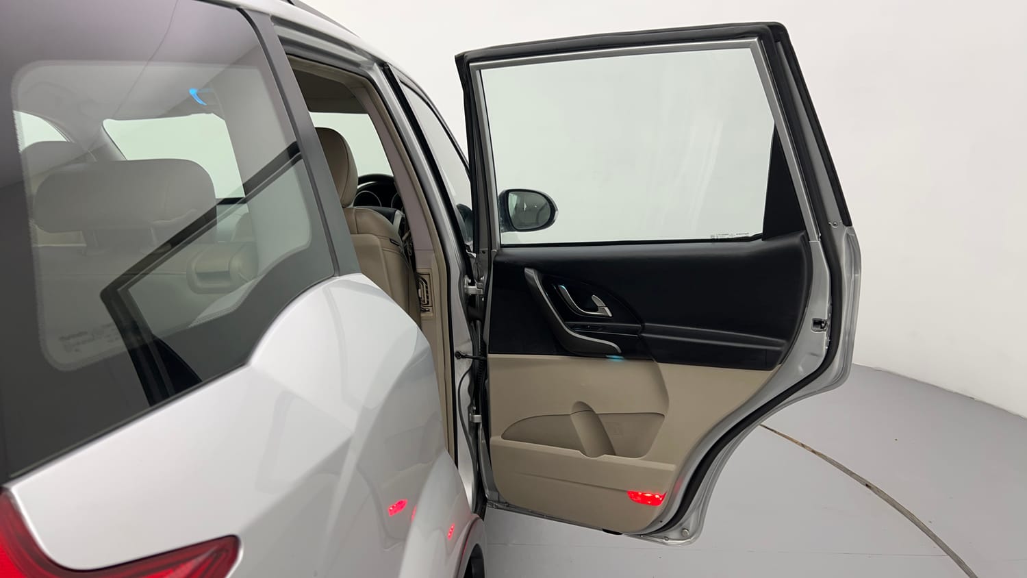 Used 2017 Mahindra XUV500 W8 AT Diesel Automatic interior RIGHT REAR DOOR OPEN VIEW
