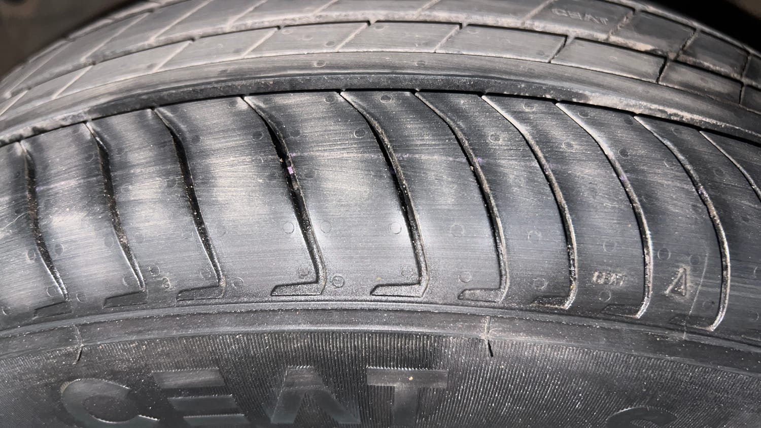 Used 2015 Honda City VX CVT Petrol Automatic tyres LEFT FRONT TYRE TREAD VIEW