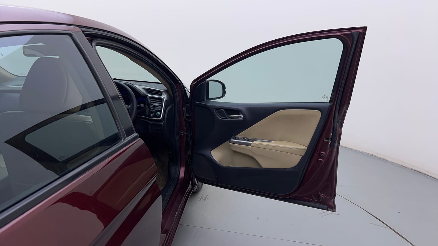 Used 2015 Honda City VX CVT Petrol Automatic interior RIGHT FRONT DOOR OPEN VIEW