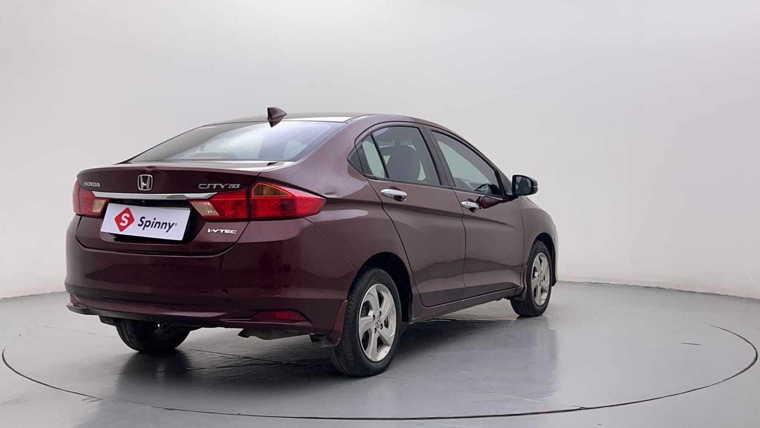 Used 2015 Honda City VX CVT Petrol Automatic exterior RIGHT REAR CORNER VIEW