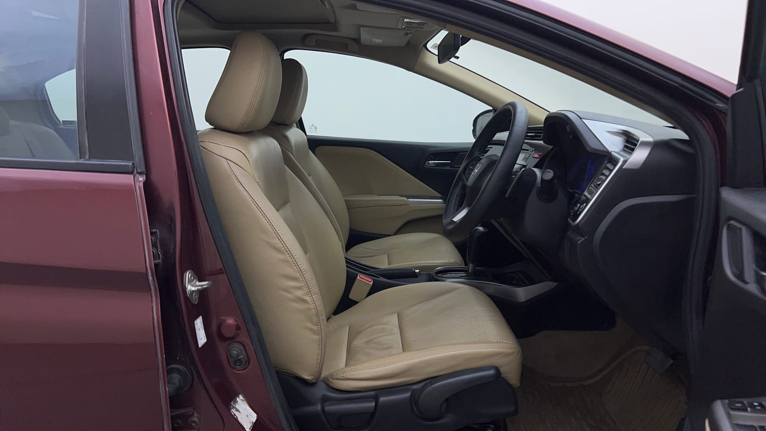 Used 2015 Honda City VX CVT Petrol Automatic interior RIGHT SIDE FRONT DOOR CABIN VIEW