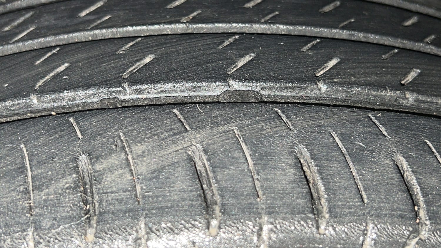 Used 2017 Honda City VX CVT Petrol Automatic tyres RIGHT FRONT TYRE TREAD VIEW