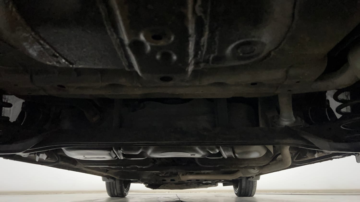 Used 2017 Honda City VX CVT Petrol Automatic extra REAR UNDERBODY VIEW (TAKEN FROM REAR)