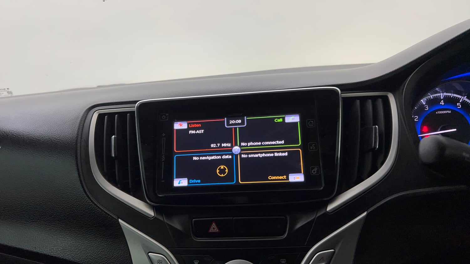 Used 2018 Maruti Suzuki Baleno Alpha 1.2 Petrol Manual top_features Integrated (in-dash) music system