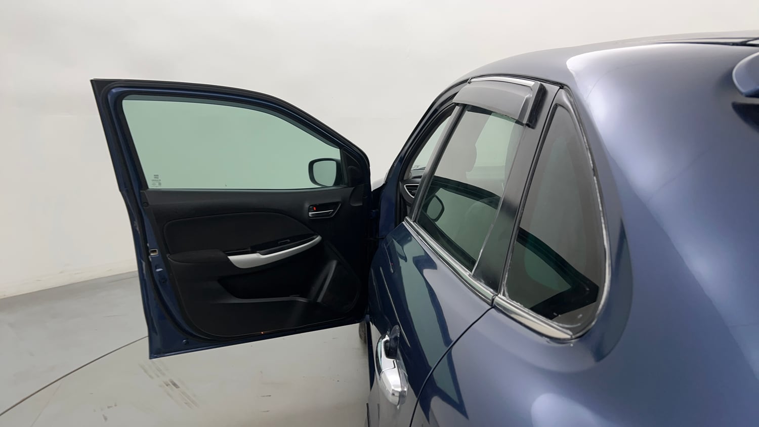 Used 2018 Maruti Suzuki Baleno Alpha 1.2 Petrol Manual interior LEFT FRONT DOOR OPEN VIEW