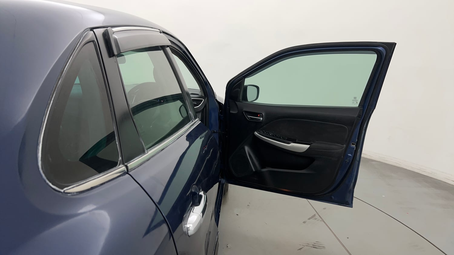 Used 2018 Maruti Suzuki Baleno Alpha 1.2 Petrol Manual interior RIGHT FRONT DOOR OPEN VIEW