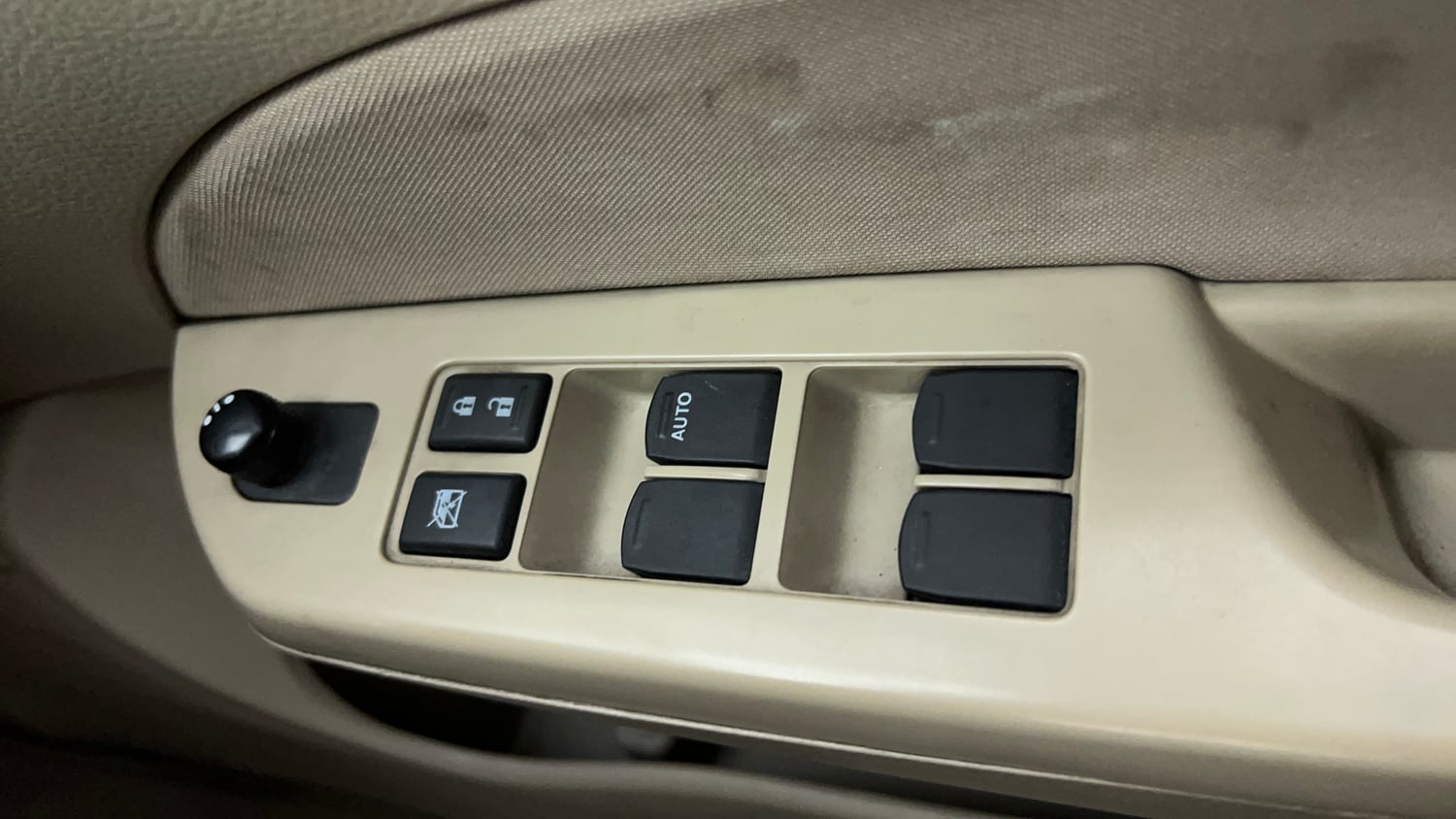 Used 2012 Maruti Suzuki Swift Dzire VDI Diesel Manual top_features Power windows