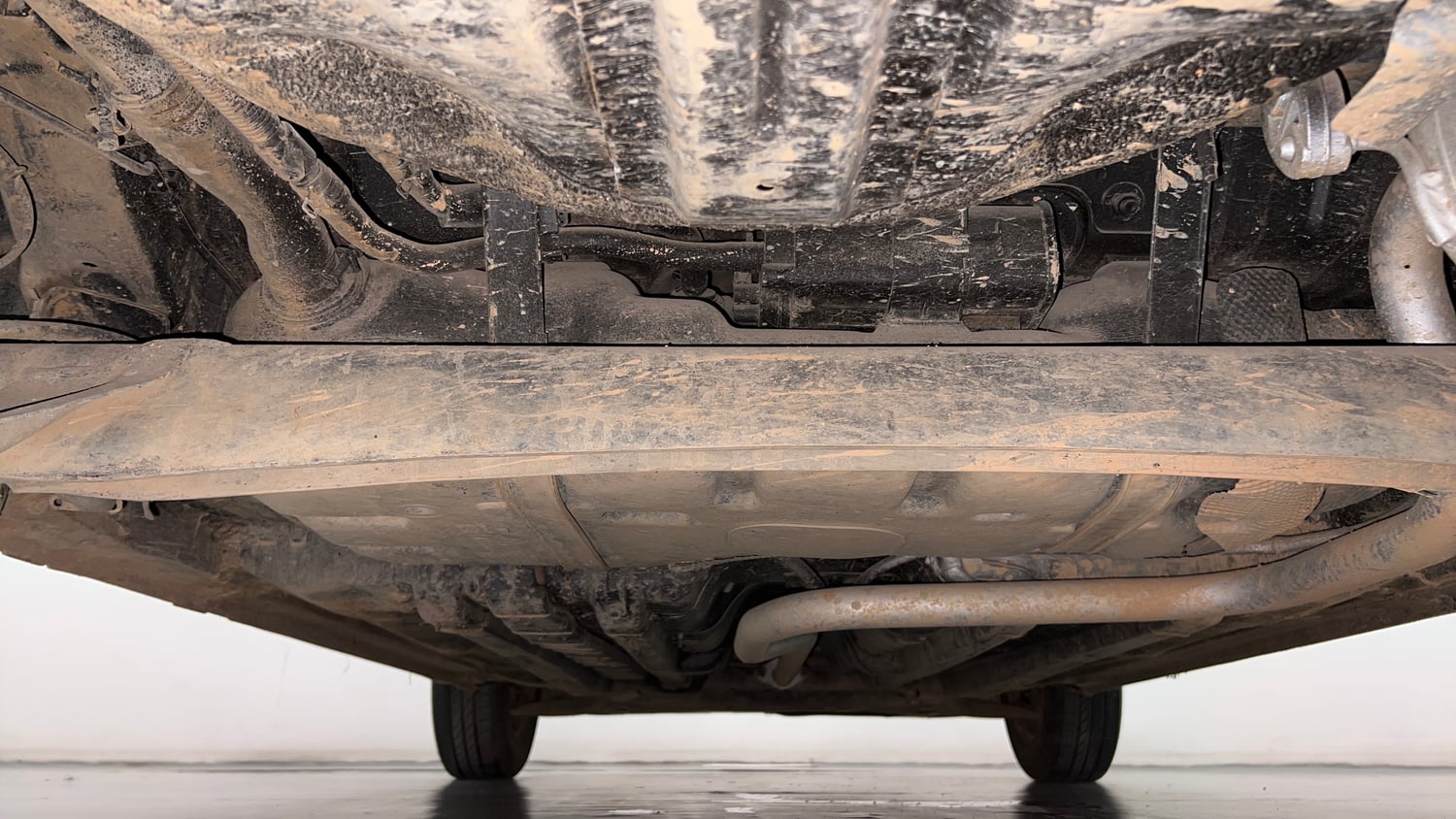 Used 2017 Hyundai Elite i20 Sportz 1.2 Petrol Manual extra REAR UNDERBODY VIEW (TAKEN FROM REAR)