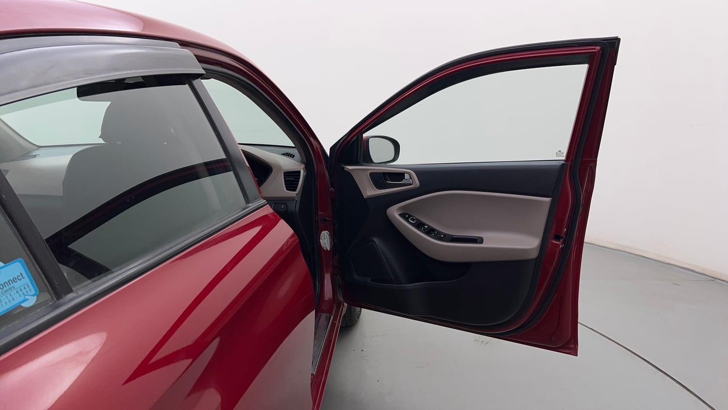 Used 2017 Hyundai Elite i20 Sportz 1.2 Petrol Manual interior RIGHT FRONT DOOR OPEN VIEW