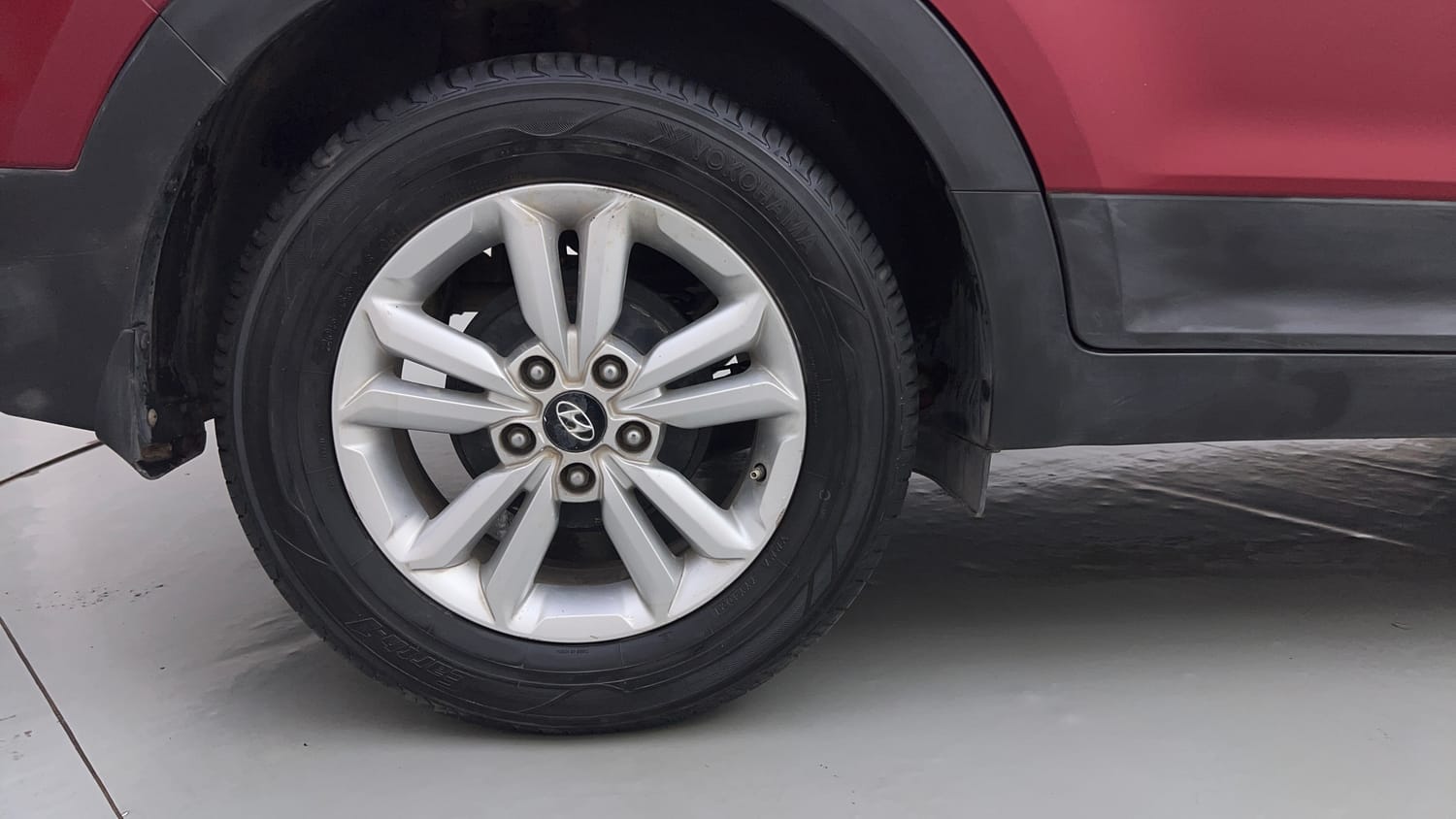 Used 2016 Hyundai Creta 1.6 SX Plus Diesel Manual tyres RIGHT REAR TYRE RIM VIEW