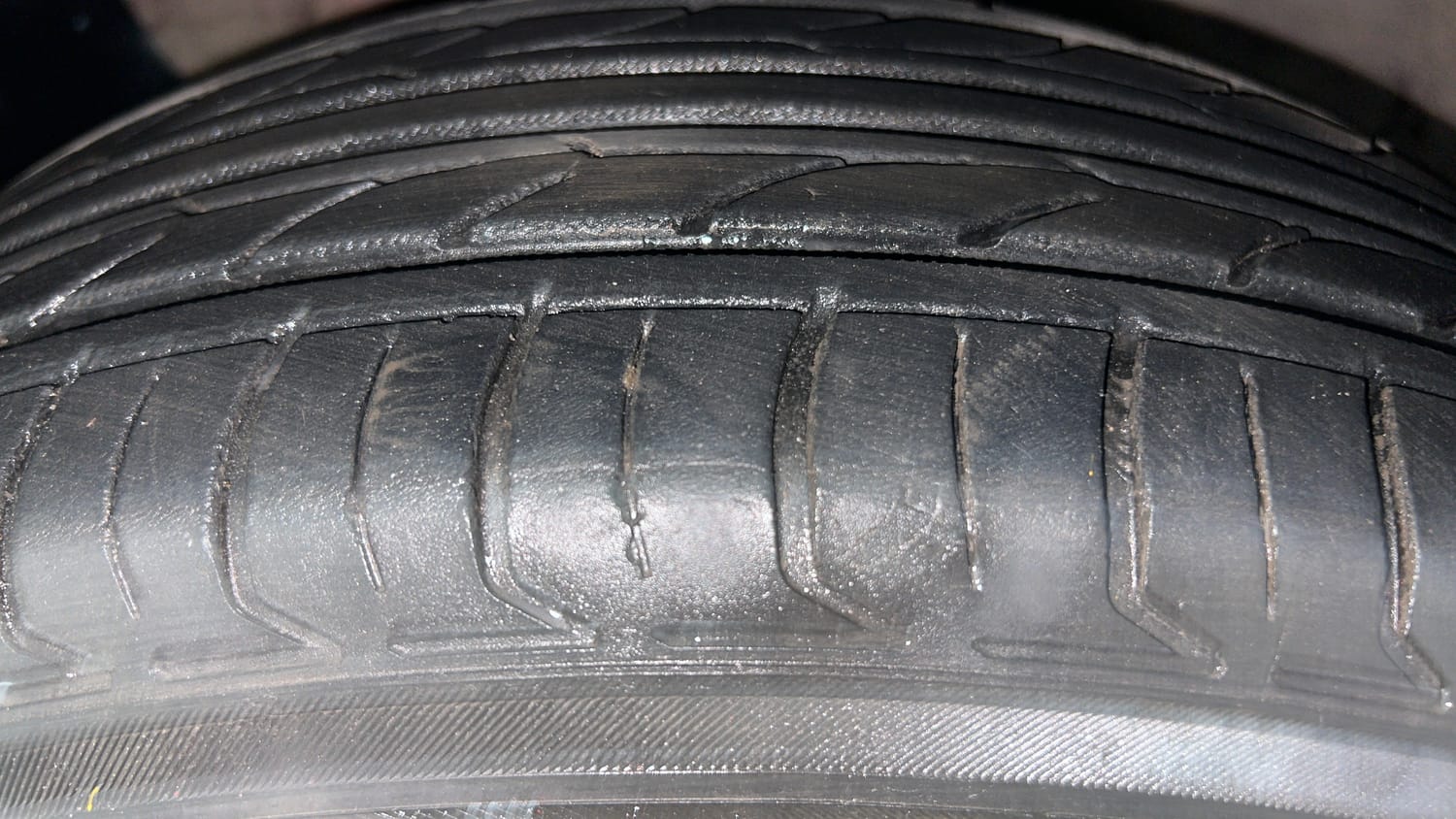 Used 2016 Hyundai Creta 1.6 SX Plus Diesel Manual tyres LEFT FRONT TYRE TREAD VIEW