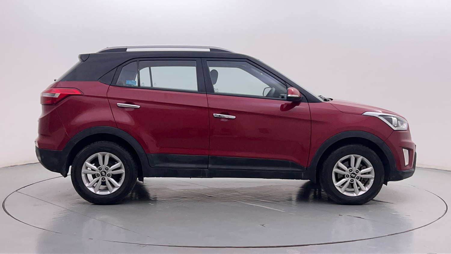 Used 2016 Hyundai Creta 1.6 SX Plus Diesel Manual exterior RIGHT SIDE VIEW