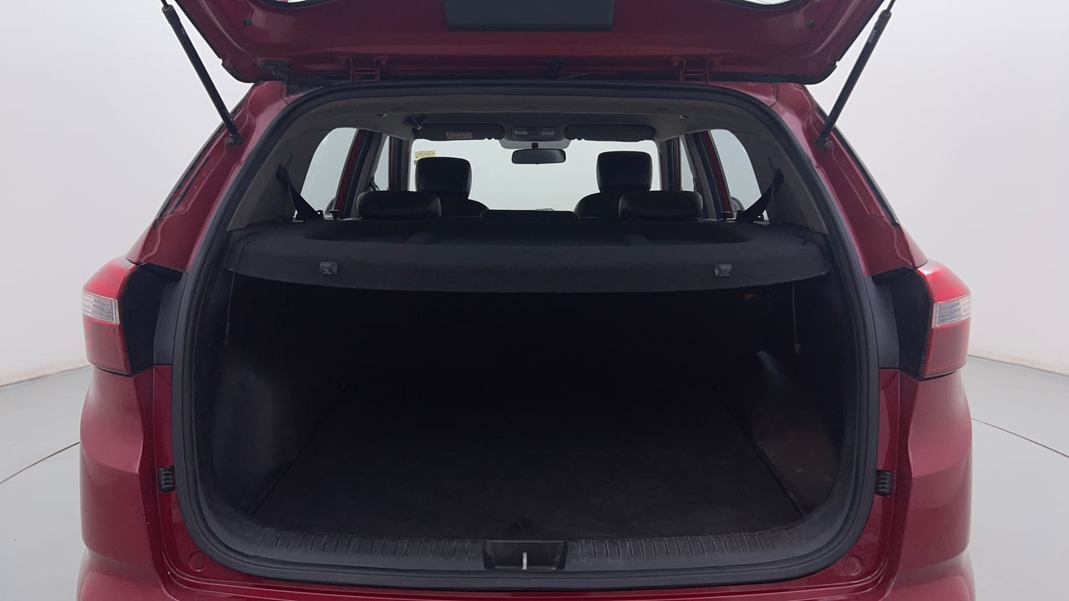Used 2016 Hyundai Creta 1.6 SX Plus Diesel Manual interior DICKY INSIDE VIEW