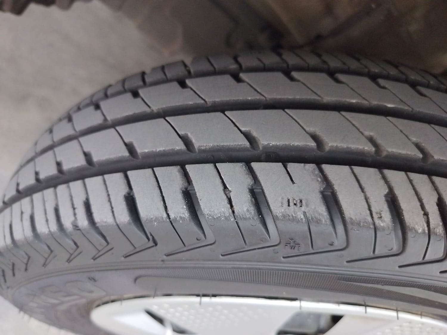 Used 2023 Maruti Suzuki Alto K10 VXI Plus Petrol Manual tyres LEFT FRONT TYRE TREAD VIEW