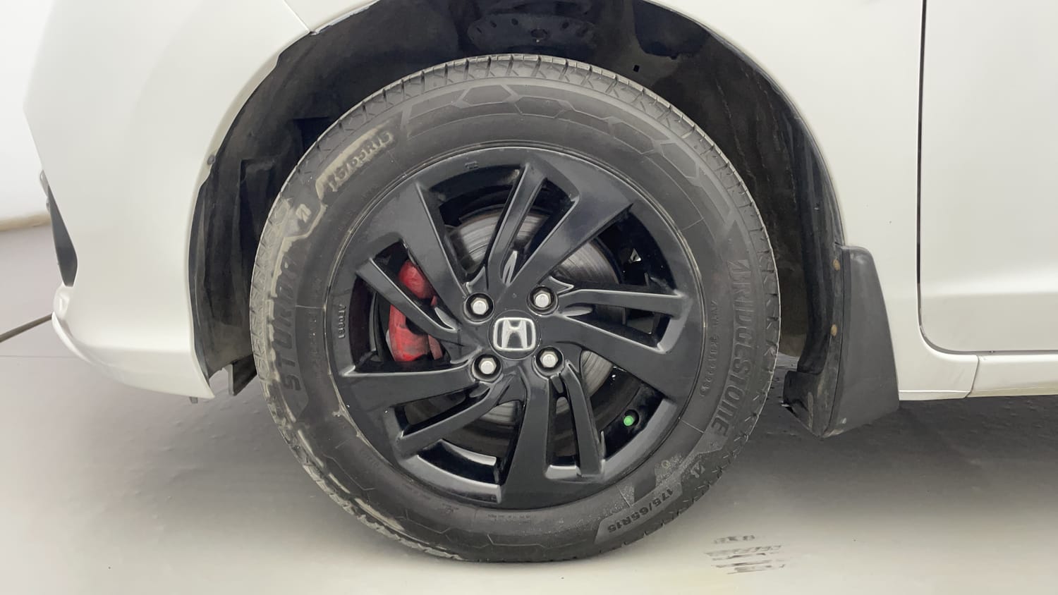 Used 2022 Honda Jazz ZX CVT Petrol Automatic tyres LEFT FRONT TYRE RIM VIEW