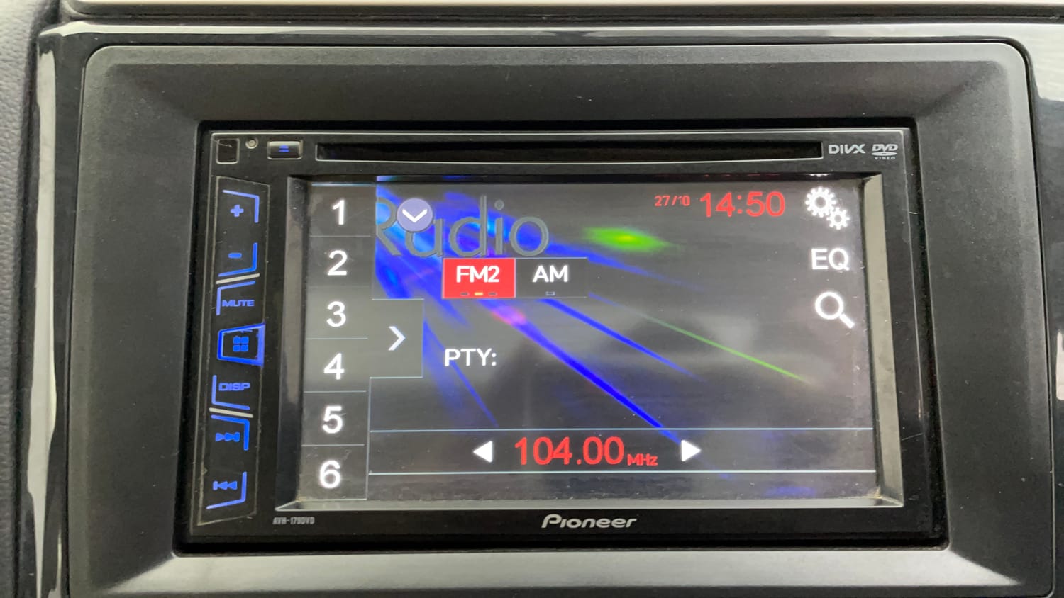 Used 2022 Honda Jazz ZX CVT Petrol Automatic top_features Integrated (in-dash) music system