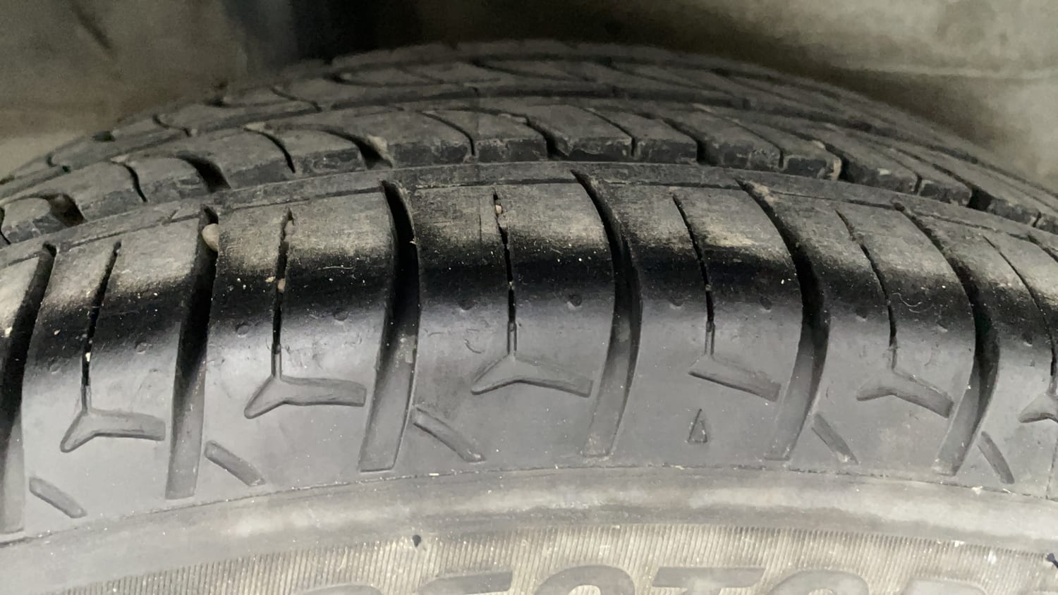 Used 2022 Honda Jazz ZX CVT Petrol Automatic tyres RIGHT REAR TYRE TREAD VIEW
