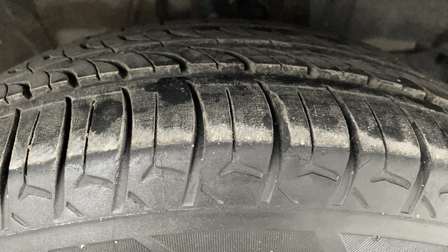Used 2022 Honda Jazz ZX CVT Petrol Automatic tyres RIGHT FRONT TYRE TREAD VIEW