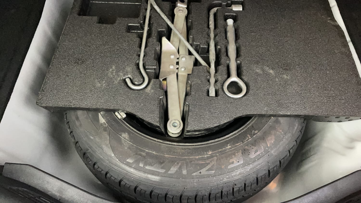 Used 2022 Honda Jazz ZX CVT Petrol Automatic tyres SPARE TYRE VIEW