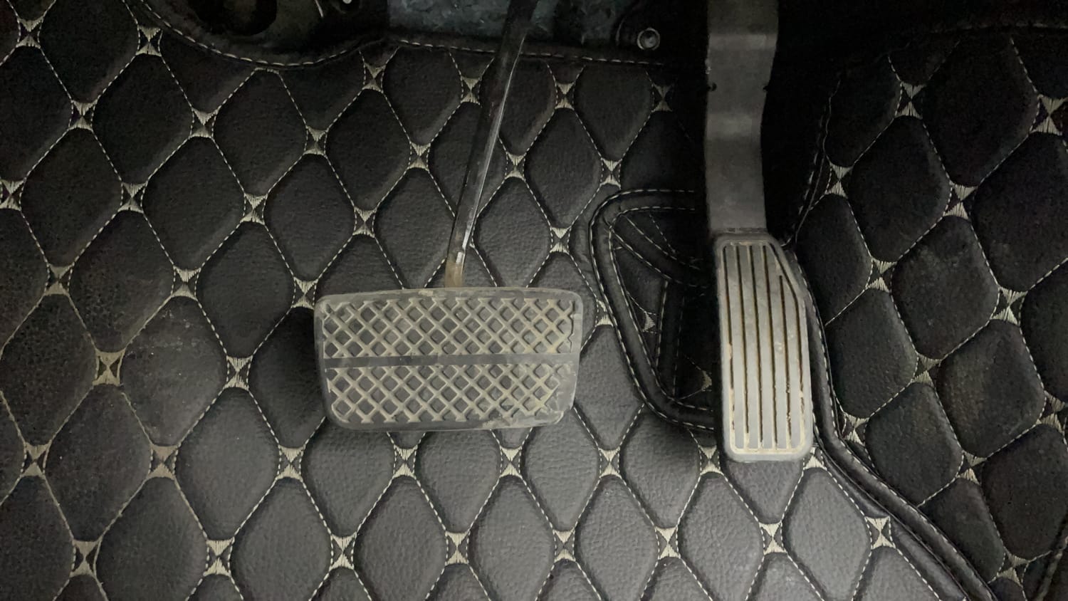 Used 2022 Honda Jazz ZX CVT Petrol Automatic interior PEDALS VIEW