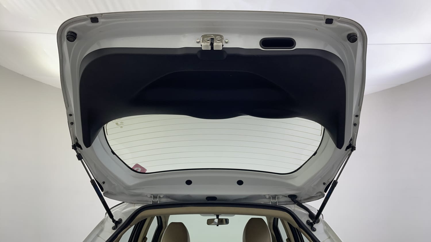 Used 2022 Honda Jazz ZX CVT Petrol Automatic interior DICKY DOOR OPEN VIEW