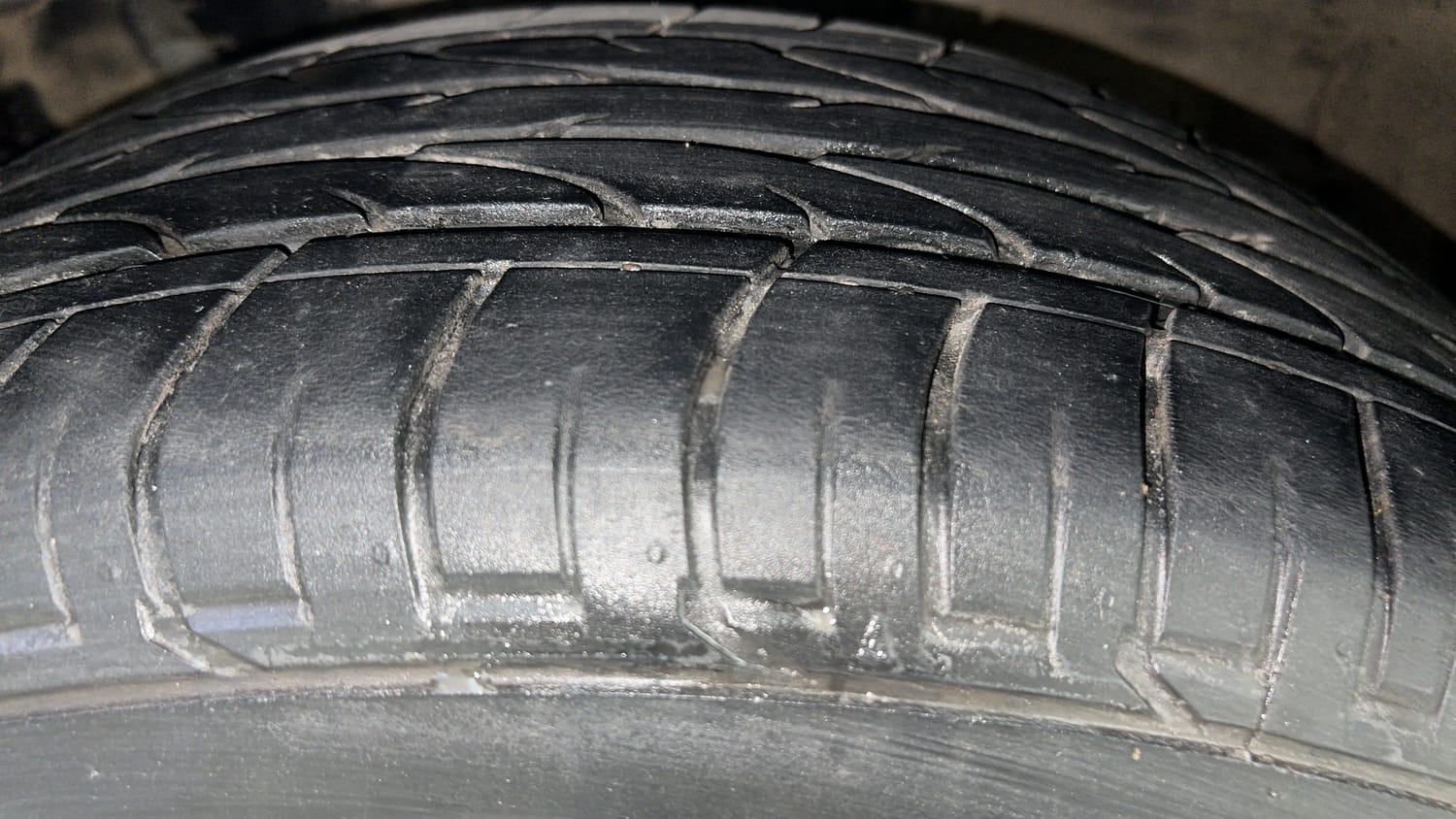 Used 2020 Kia Seltos GTX Plus DCT Petrol Automatic tyres LEFT FRONT TYRE TREAD VIEW