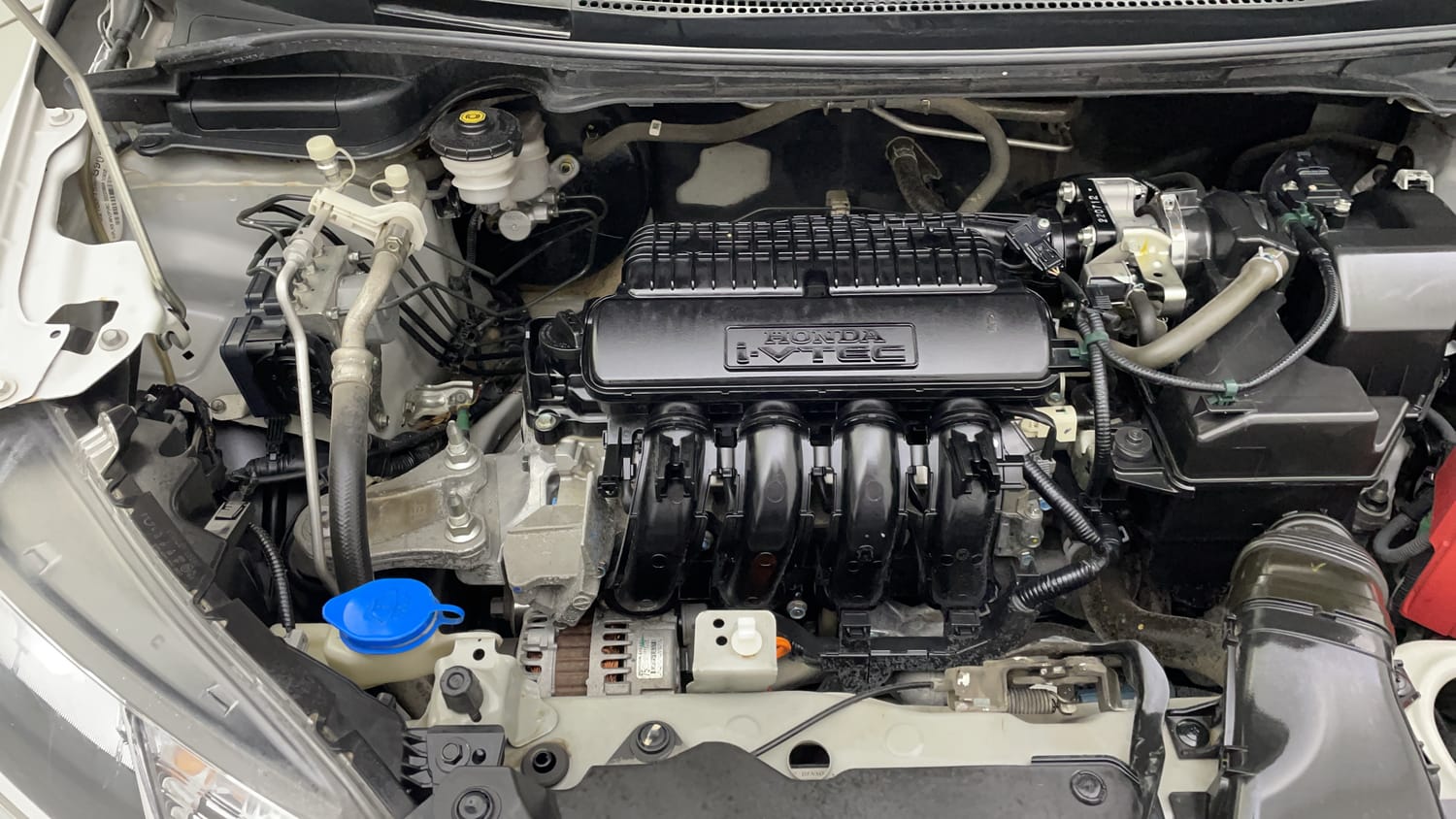 Used 2022 Honda Jazz ZX CVT Petrol Automatic engine ENGINE RIGHT SIDE VIEW