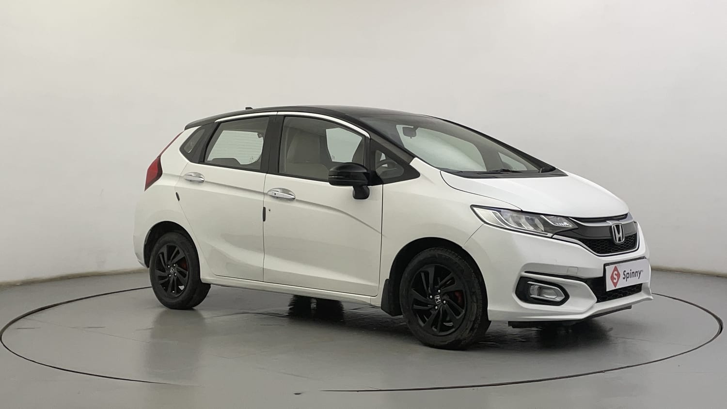 Used 2022 Honda Jazz ZX CVT Petrol Automatic exterior RIGHT FRONT CORNER VIEW