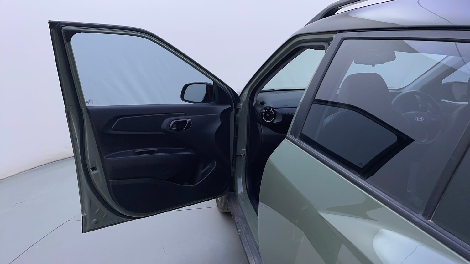 Used 2023 Hyundai Exter SX(O) Connect 1.2 Petrol MT Dual Tone Petrol Manual interior LEFT FRONT DOOR OPEN VIEW