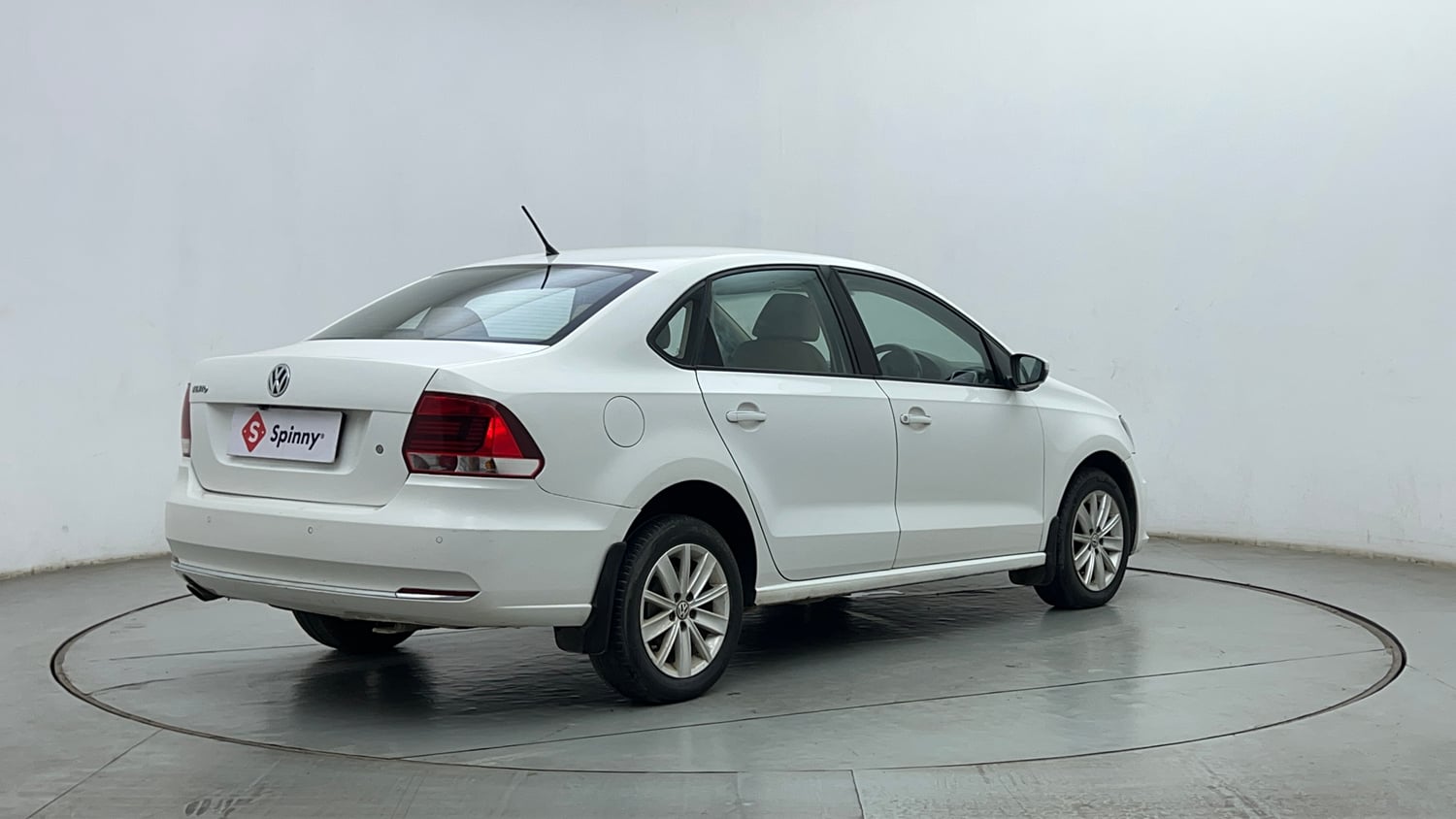 Used 2017 Volkswagen Vento 1.2L Highline Petrol AT Petrol Automatic exterior RIGHT REAR CORNER VIEW