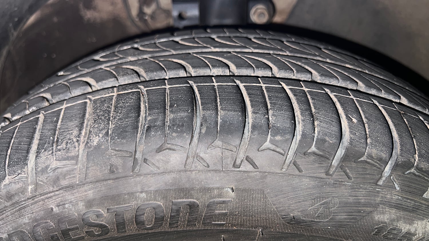 Used 2017 Volkswagen Vento 1.2L Highline Petrol AT Petrol Automatic tyres RIGHT FRONT TYRE TREAD VIEW