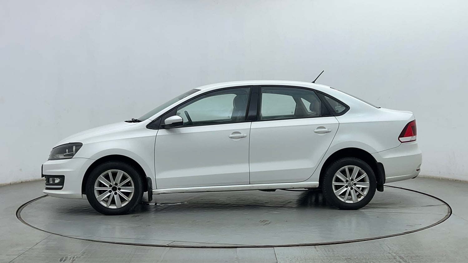 Used 2017 Volkswagen Vento 1.2L Highline Petrol AT Petrol Automatic exterior LEFT SIDE VIEW