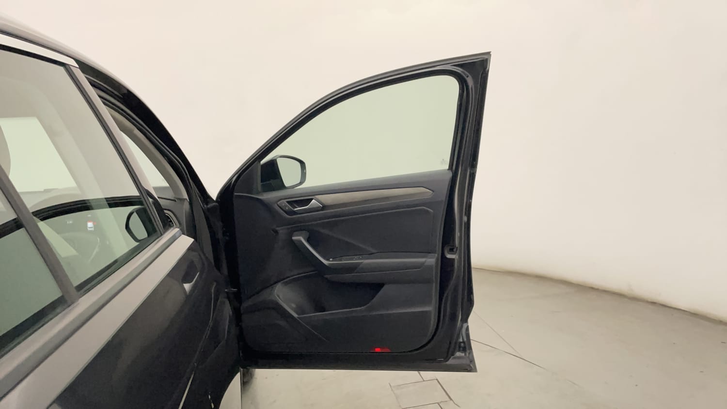 Used 2022 Volkswagen T-Roc [2019-2021] 1.5 TSI DSG Petrol Automatic interior RIGHT FRONT DOOR OPEN VIEW
