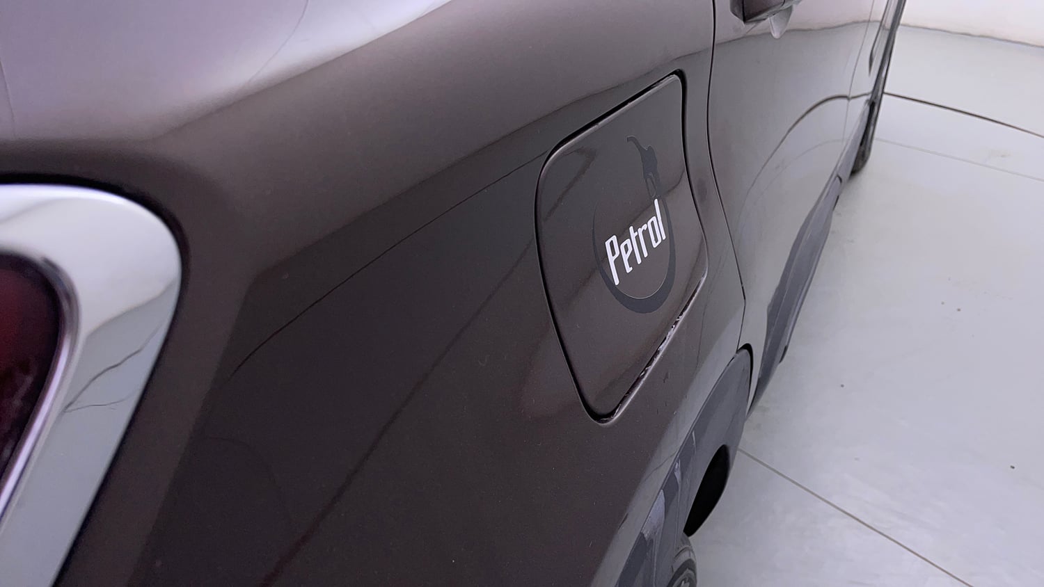 Used 2022 Renault Triber RXZ Petrol Manual dents MINOR SCRATCH