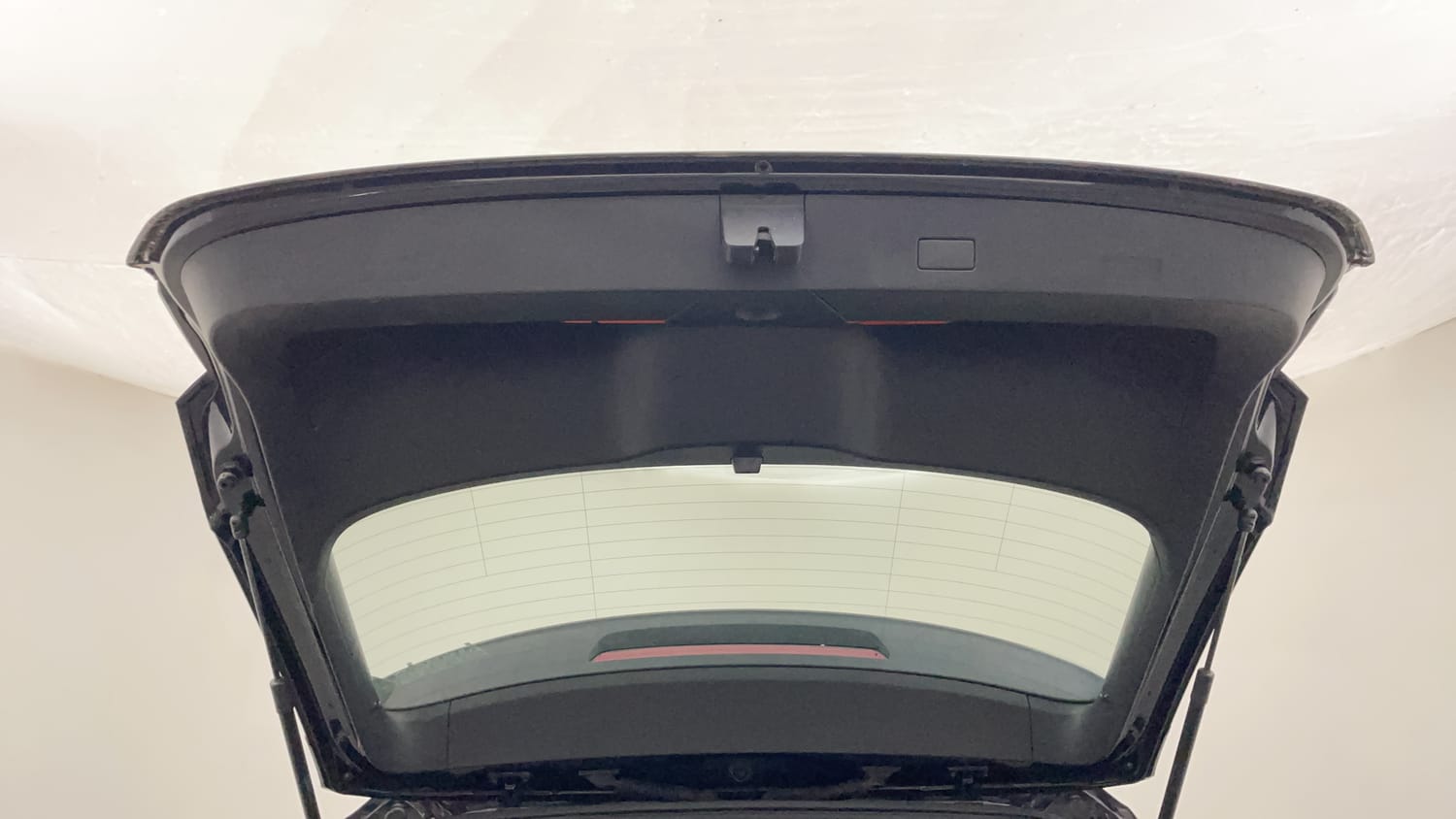 Used 2022 Volkswagen T-Roc [2019-2021] 1.5 TSI DSG Petrol Automatic interior DICKY DOOR OPEN VIEW