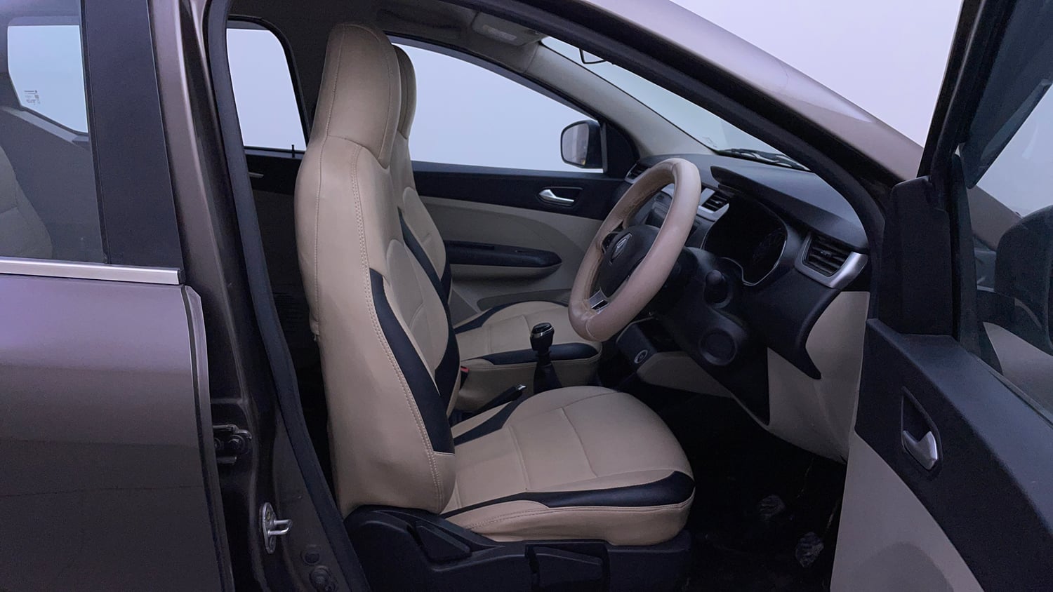 Used 2022 Renault Triber RXZ Petrol Manual interior RIGHT SIDE FRONT DOOR CABIN VIEW