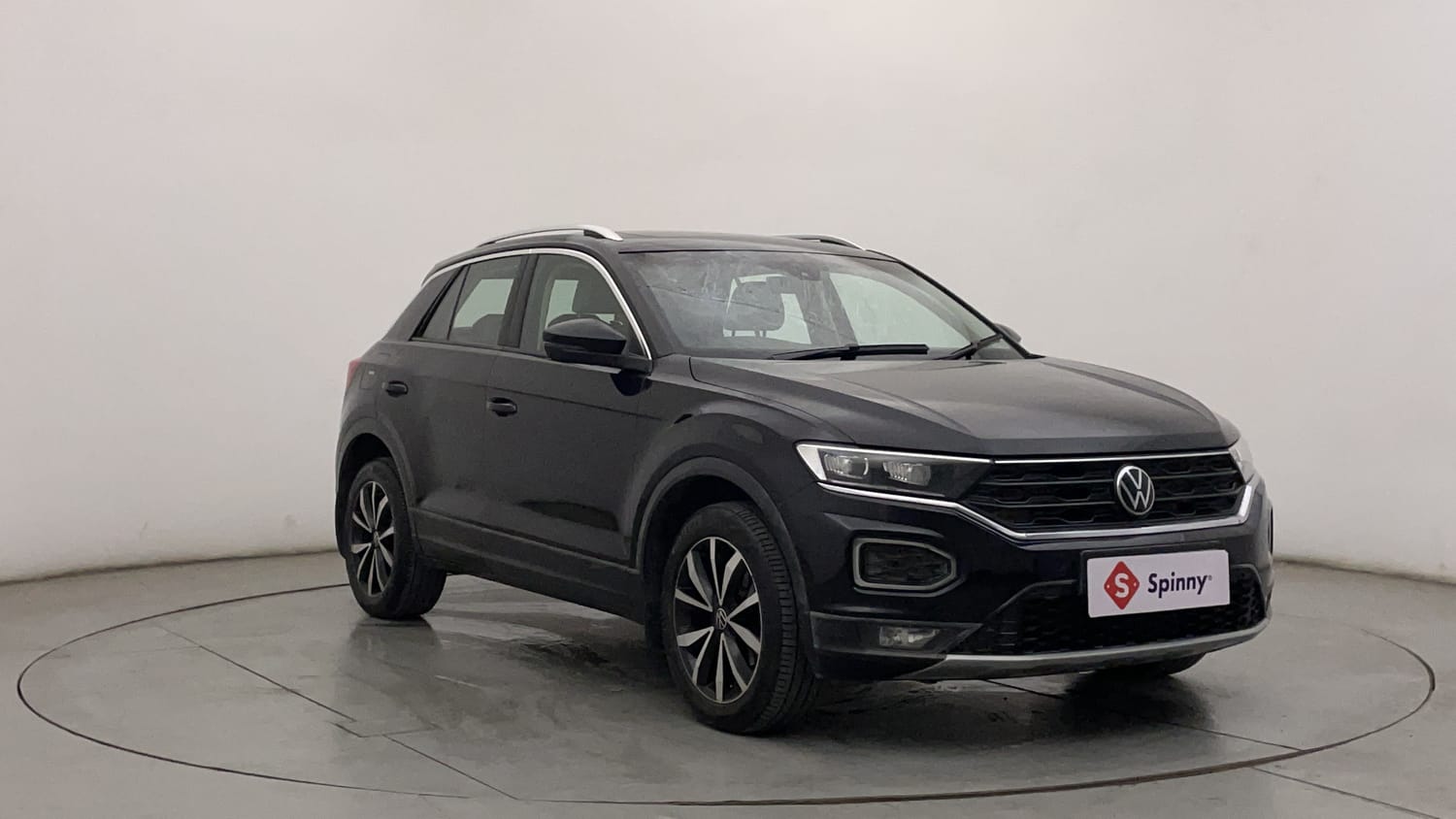 Used 2022 Volkswagen T-Roc [2019-2021] 1.5 TSI DSG Petrol Automatic exterior RIGHT FRONT CORNER VIEW