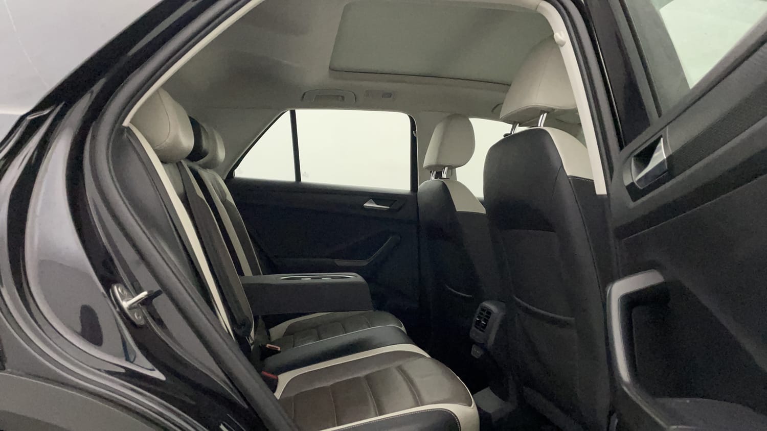 Used 2022 Volkswagen T-Roc [2019-2021] 1.5 TSI DSG Petrol Automatic interior RIGHT SIDE REAR DOOR CABIN VIEW