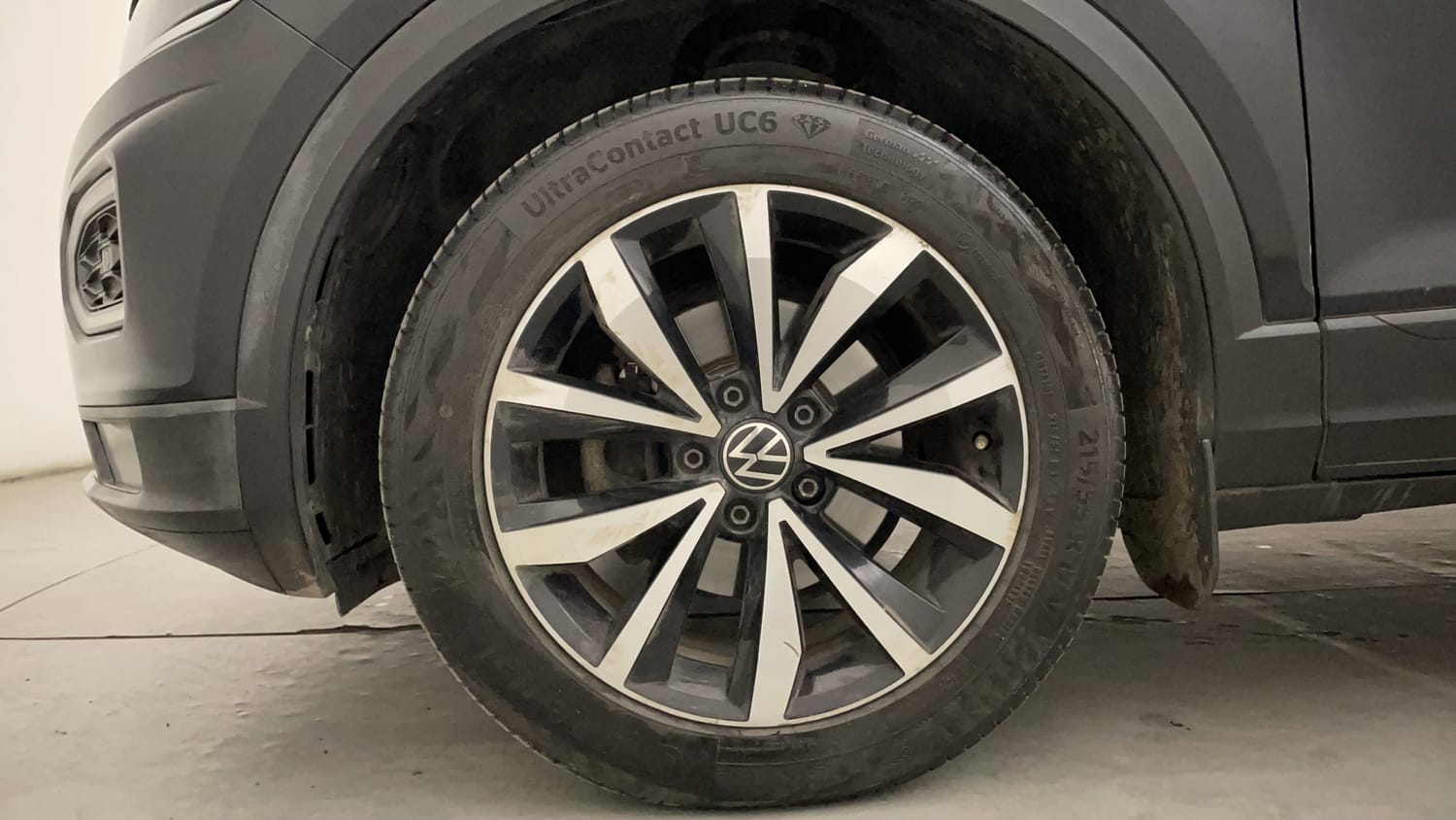 Used 2022 Volkswagen T-Roc [2019-2021] 1.5 TSI DSG Petrol Automatic tyres LEFT FRONT TYRE RIM VIEW