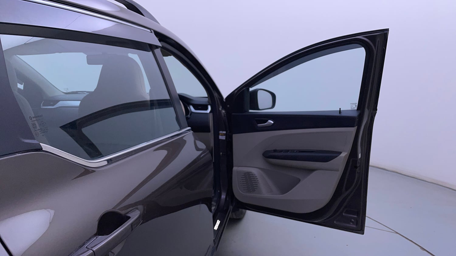 Used 2022 Renault Triber RXZ Petrol Manual interior RIGHT FRONT DOOR OPEN VIEW