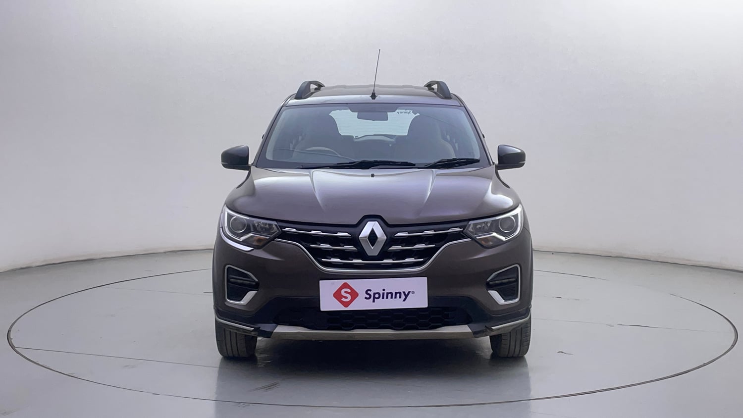 Used 2022 Renault Triber RXZ Petrol Manual exterior FRONT VIEW